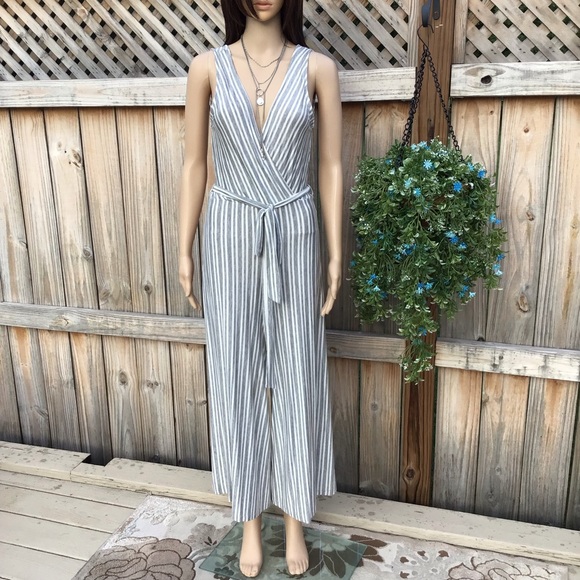 FRONT & BACK V~NECK SEMI~CROPPED SOFT JUMPSUIT - Picture 8 of 14